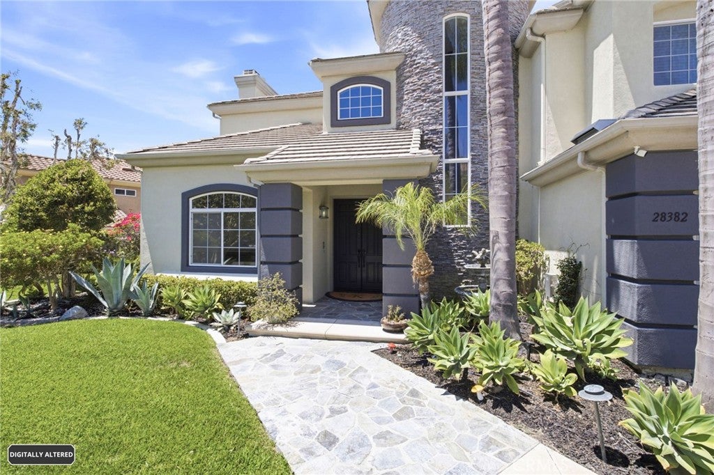 28382 Calle Pinon