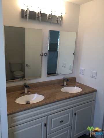 Palm Springs View Es - Manufactured In Park