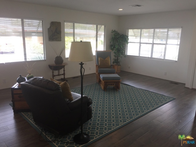 Palm Springs View Es - Manufactured In Park