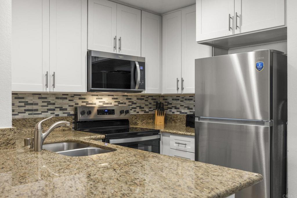 999 N Pacific Street C201