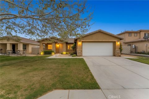 Photo of 45334 Stadium Ln, Lancaster, CA 93535 (MLS # SR26071020)