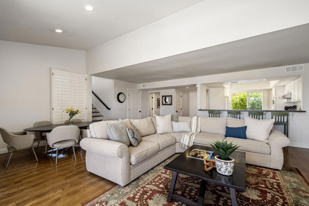 48892 Quercus Lane