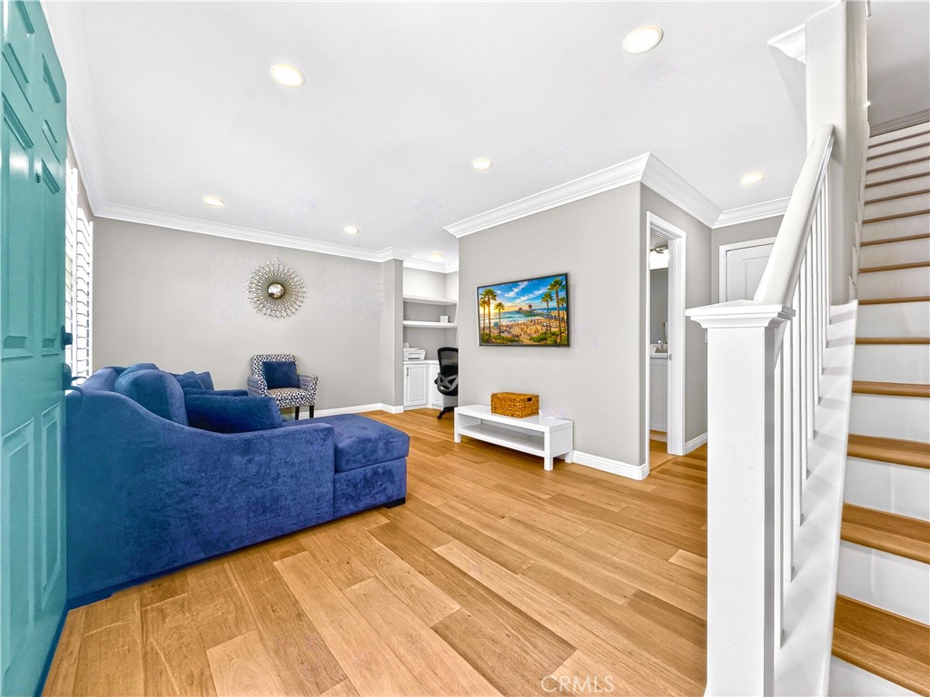 16901 Airport Circle 107