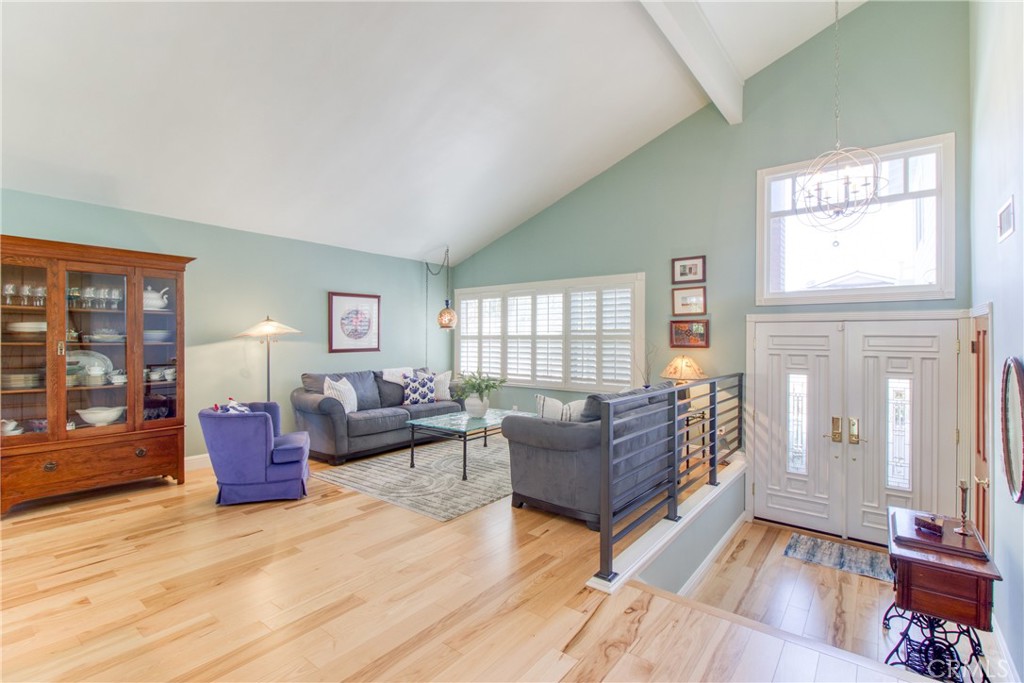 4317 Candleberry