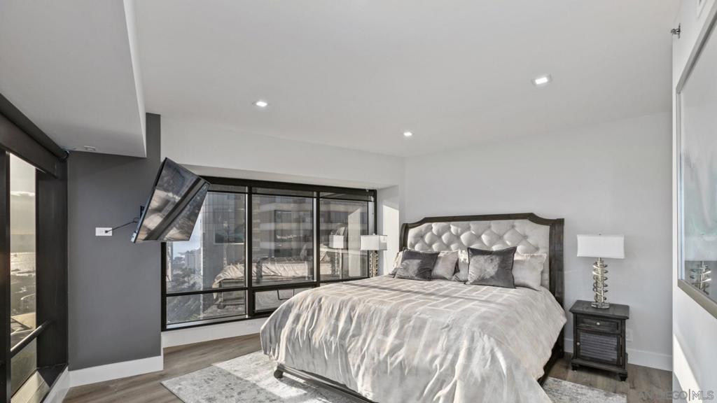 Downtown - Residential Lease