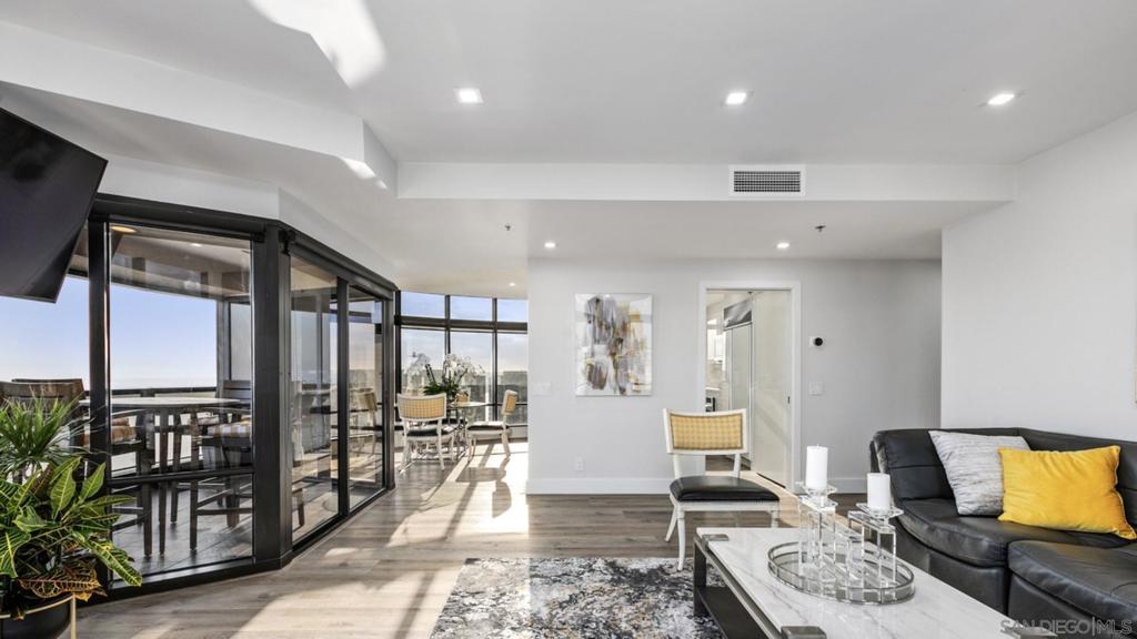 Downtown - Residential Lease