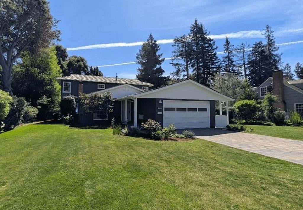 Photo of 415 Oak Court, Menlo Park, CA 94025 (MLS # ML82041886)