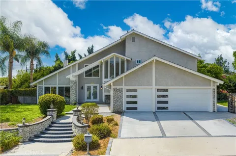 19402 Lemon Hill Drive, North Tustin, CA 92705 - MLS#: WS25216454