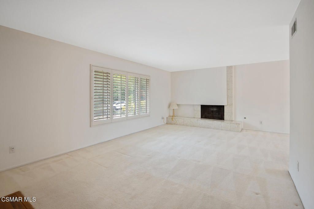 Photo of 23325 Bessemer Street, Woodland Hills, CA 91367 (MLS # 225005666)