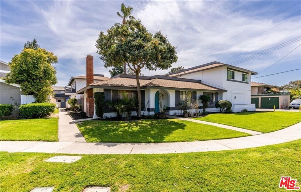 ***SUBMIT ALL OFFERS - IMMINENT FORECLOSURE ***Seller purchased the property in 2024 for $2,775,000 ($225K above current list price). All Units Eligible For Immediate Rent Increases. Turnkey 7 Unit Apartment Building. 5-7 Units Totally Remodeled. New Dual Pane Windows.Insurance Approved Electrical. Fantastic Unit Mix. 2 Vacancies. Upside Achieved Through Vacancy Lease-up, Adding Paid Laundry(already built out and ready), RUBS Program.1 Delinquent Tenant.