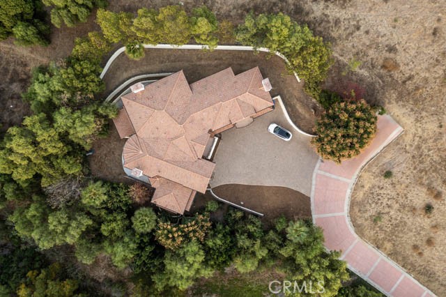 805 West Road
