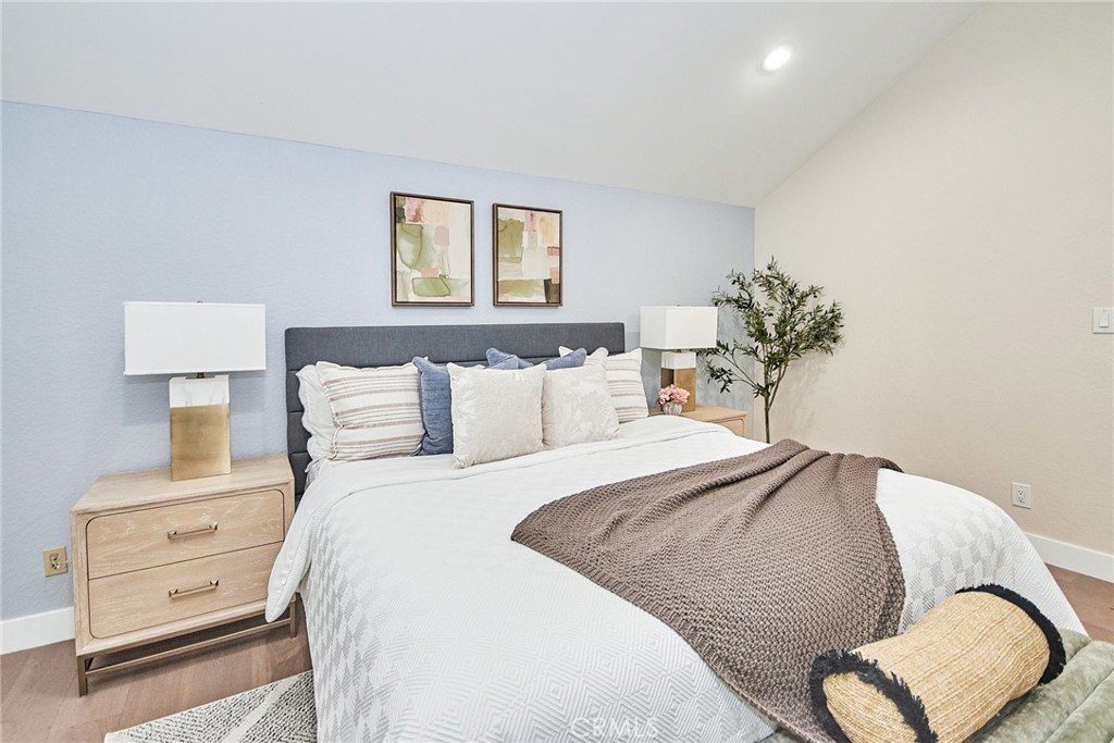 Rimcrest Villas (RMVL) - Residential