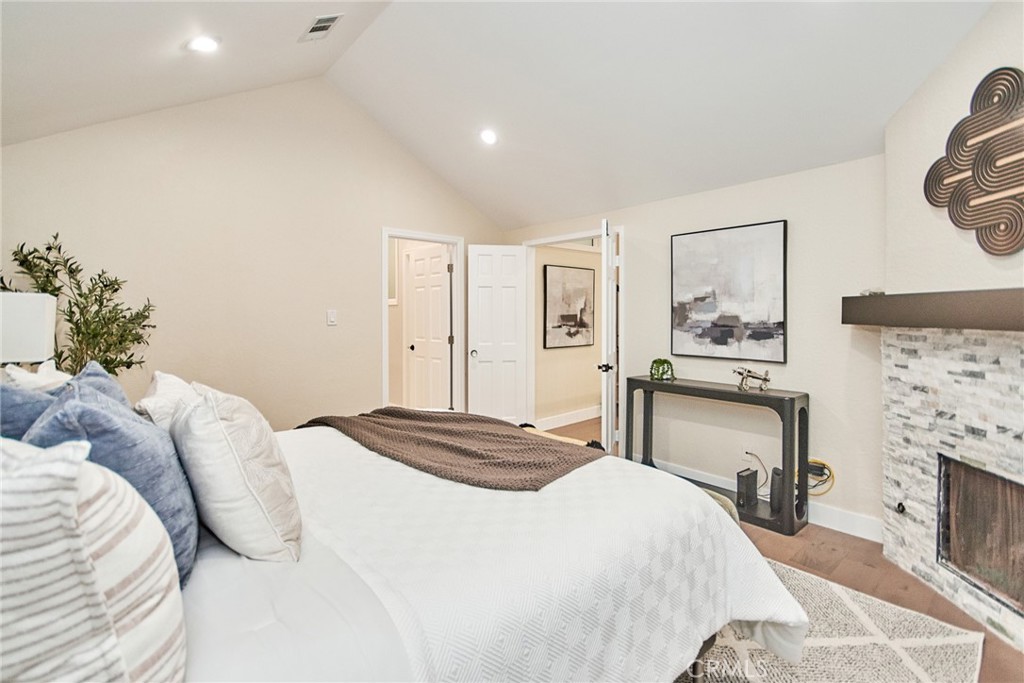 Rimcrest Villas (RMVL) - Residential