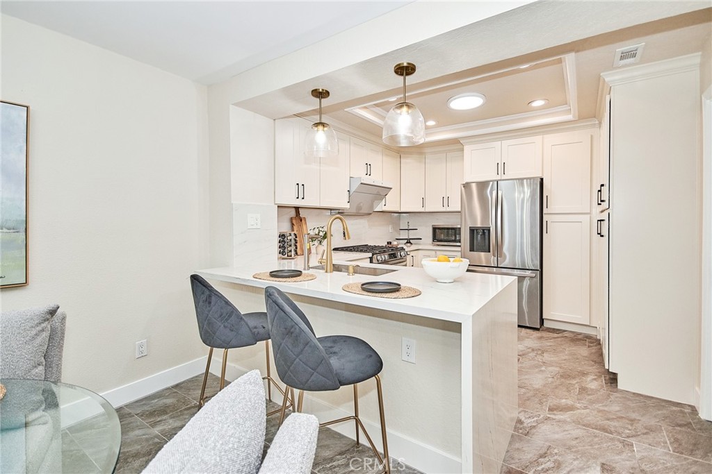 Rimcrest Villas (RMVL) - Residential