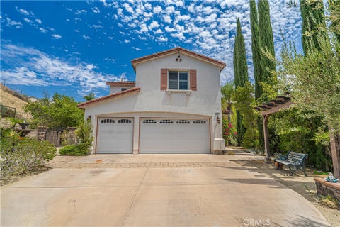 Photo of 29164 Harmony Way, Saugus, CA 91390 (MLS # SR26174924)