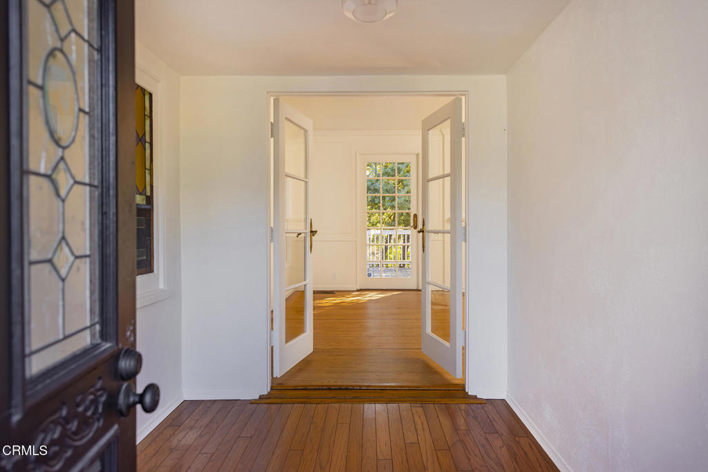 212 Foothill Road