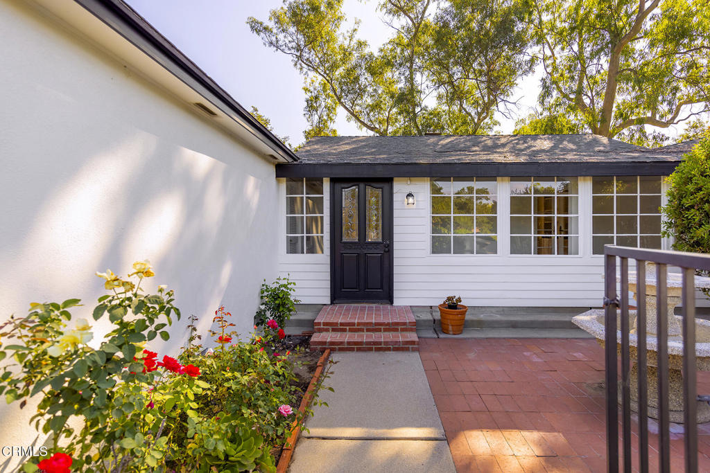 212 Foothill Road