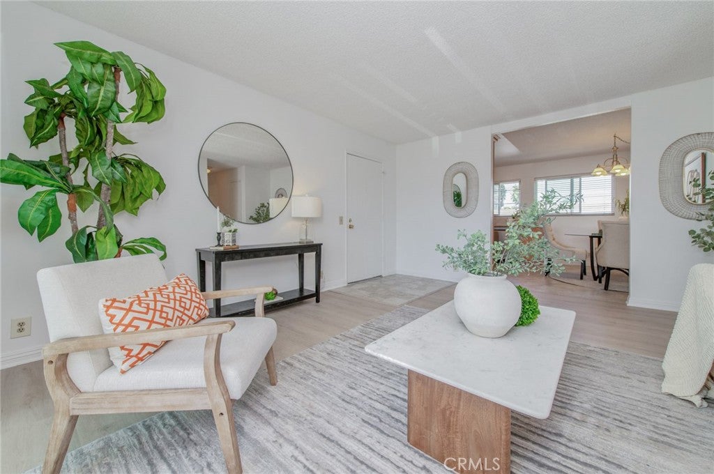 44 Fallbrook