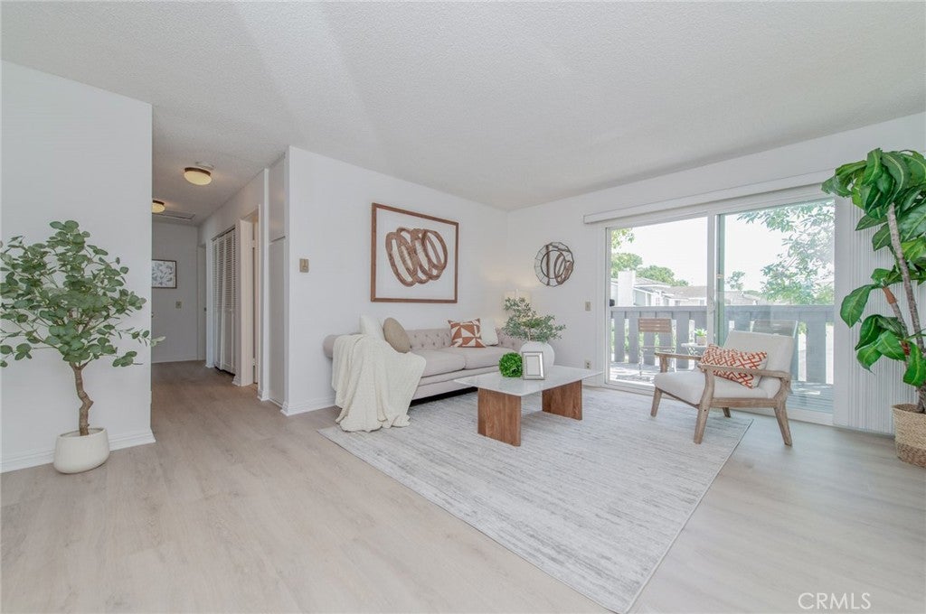 44 Fallbrook