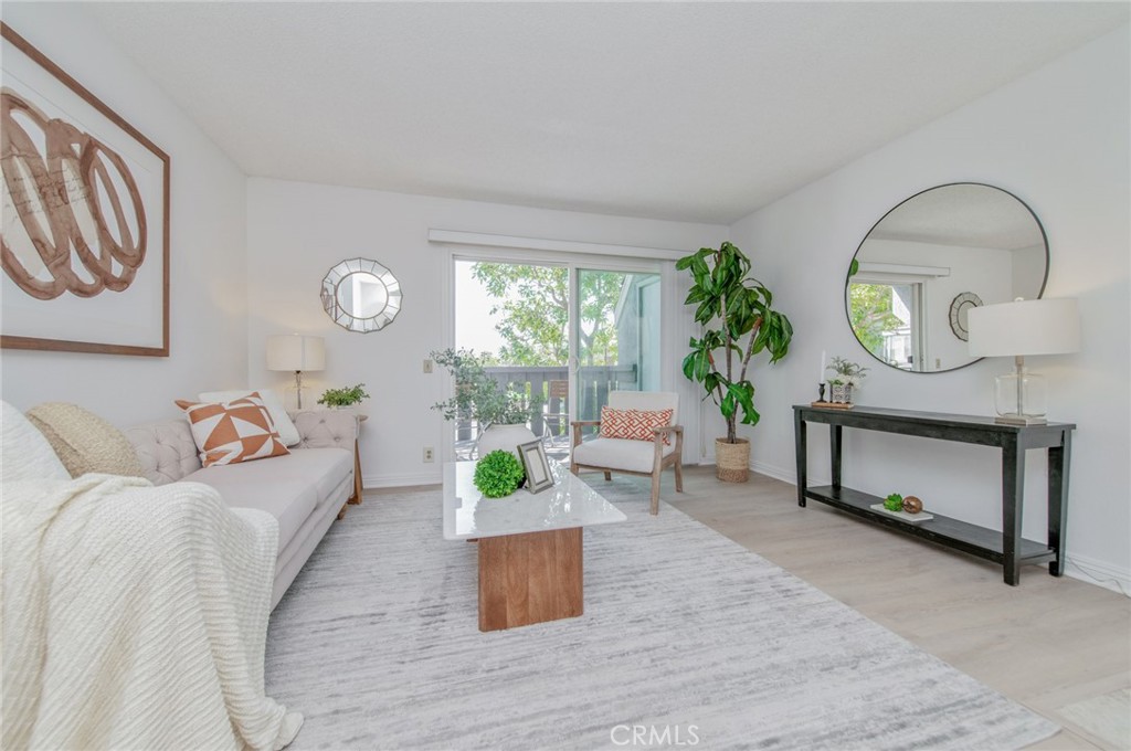 44 Fallbrook