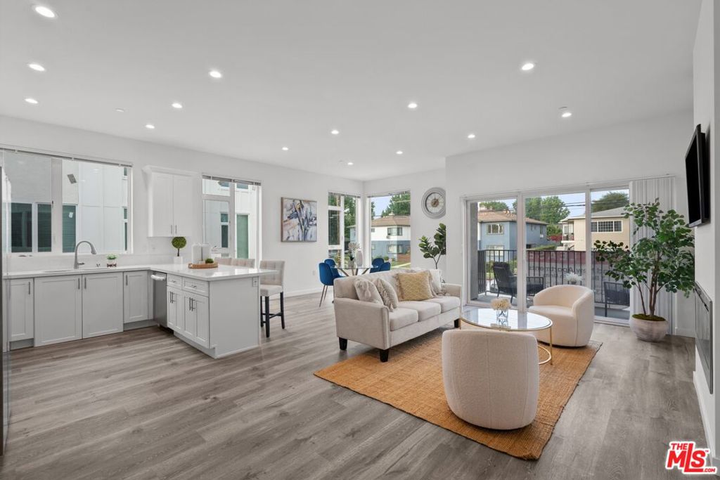 Properties 3 5110 Cahuenga Boulevard
