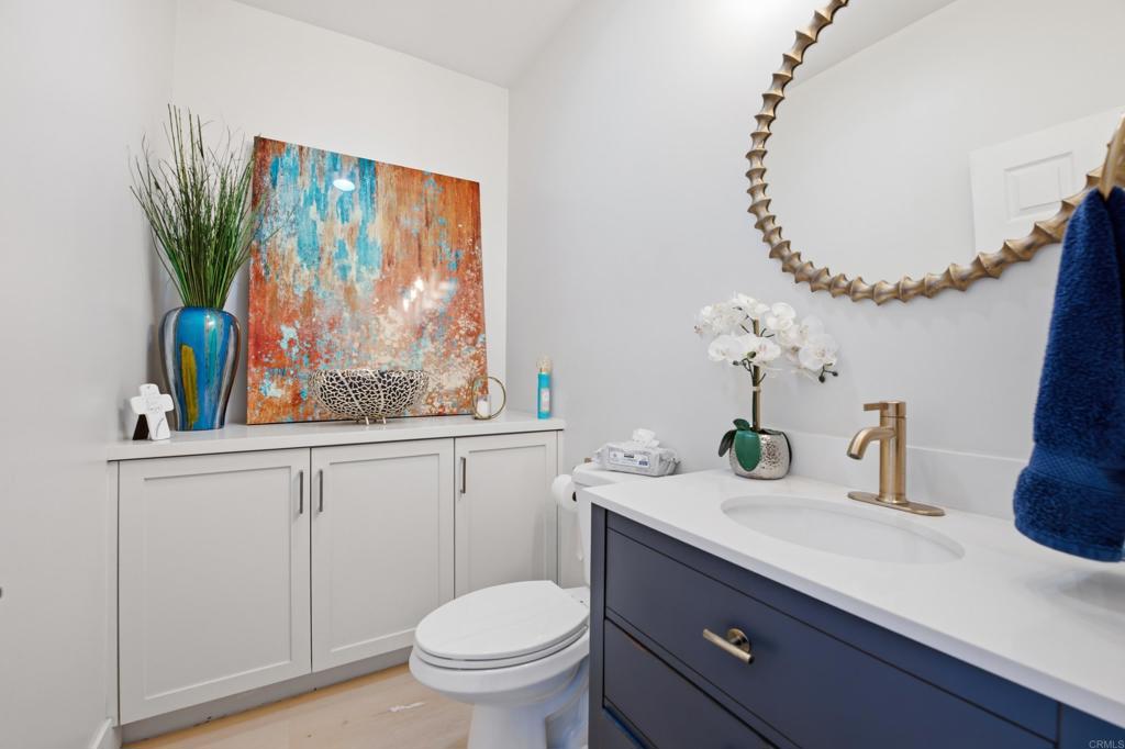 720 Crooked Path Place