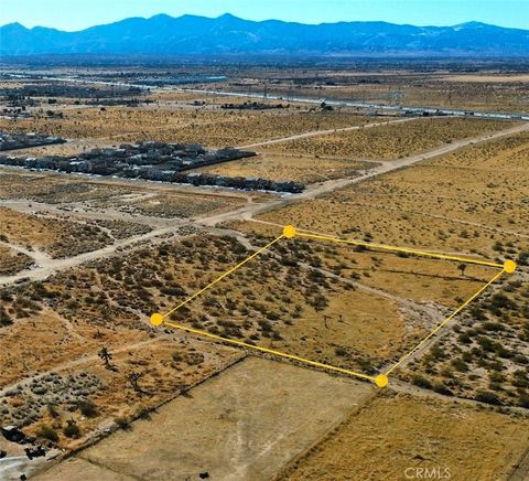 Photo of 0 Parcel# 0405-042-21-0-000, Hesperia, CA 92345 (MLS # HD25110608)