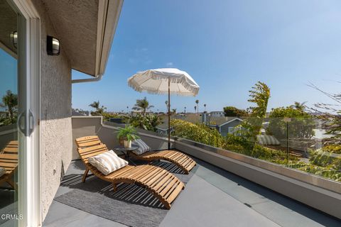 Tiny photo for 2462 Pierpont Boulevard, Ventura, CA 93001 (MLS # V1-37382)