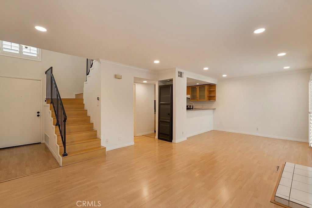 555 S Azusa Avenue 52