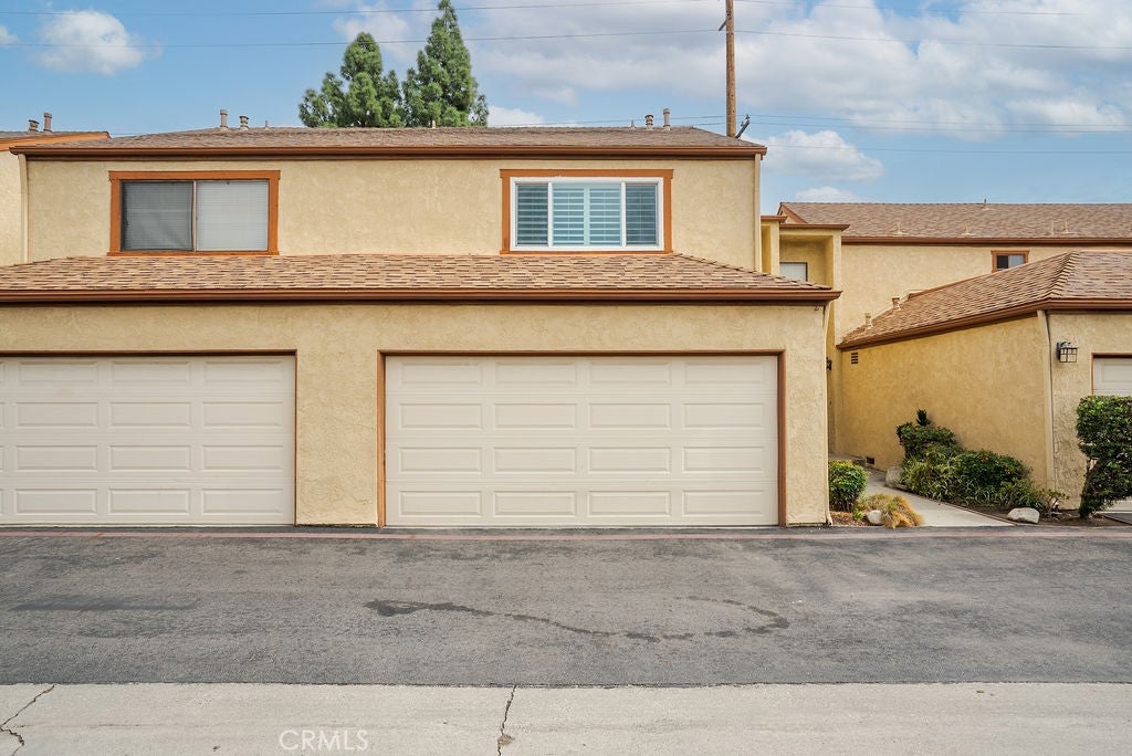 555 S Azusa Avenue 52