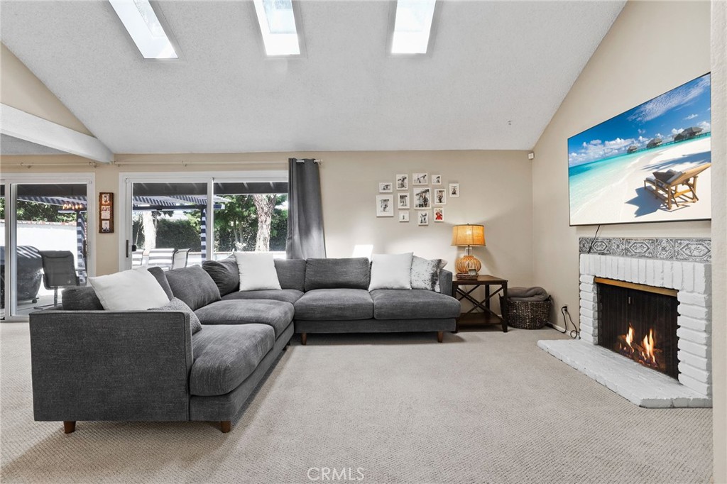1425 Alpine Lane