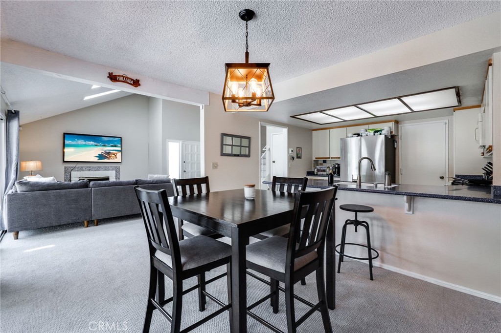 1425 Alpine Lane