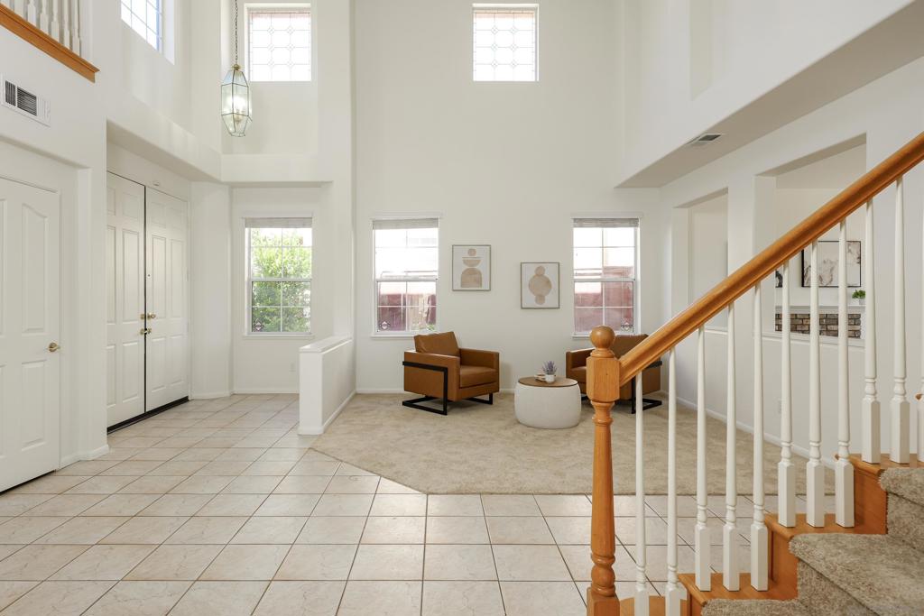 641 Serrano Ln