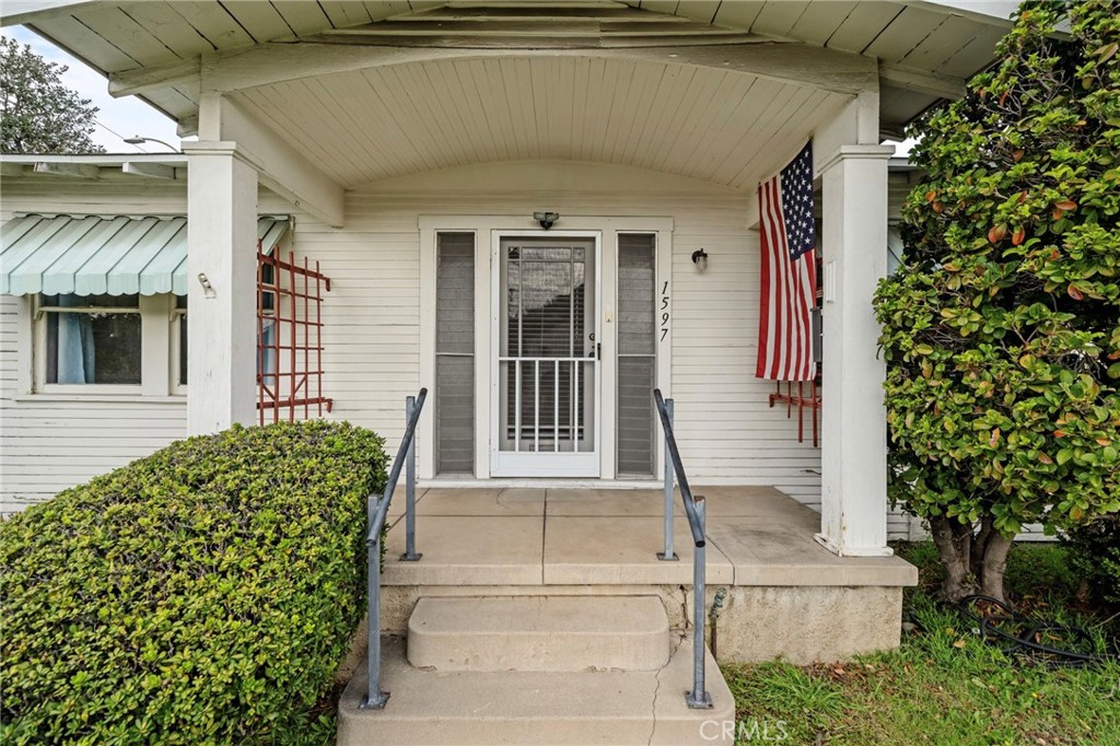 1597 Fair Park Avenue