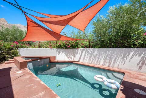 Photo of 54020 Avenida Cortez, La Quinta, CA 92253 (MLS # 219150369PS)