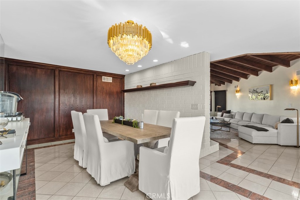 Avenida Acapulco - Residential Lease