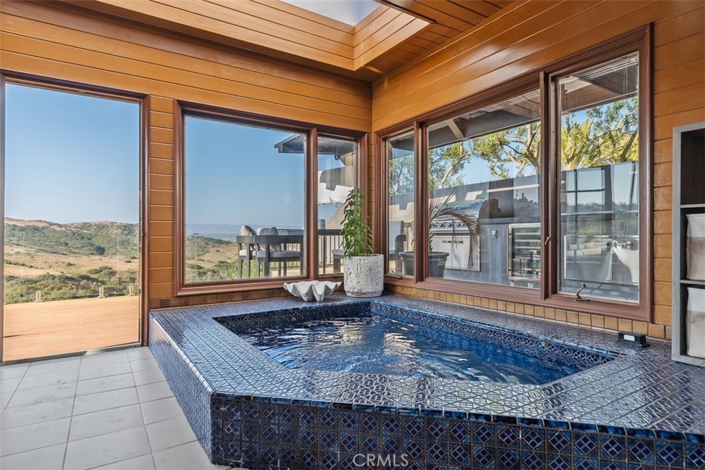 Avenida Acapulco - Residential Lease