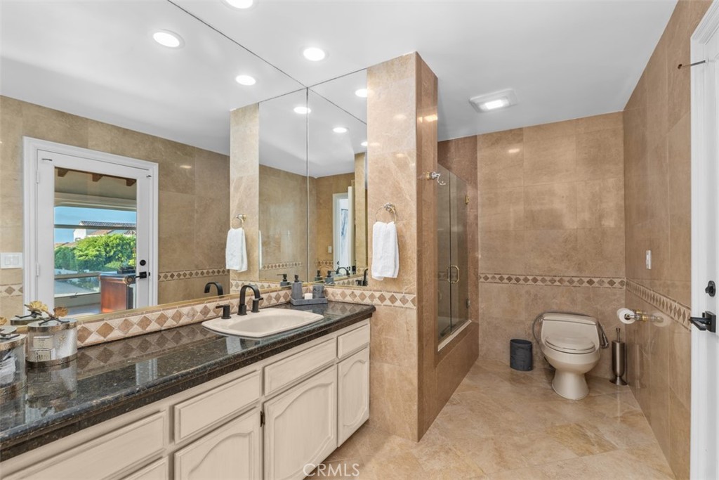 Avenida Acapulco - Residential Lease