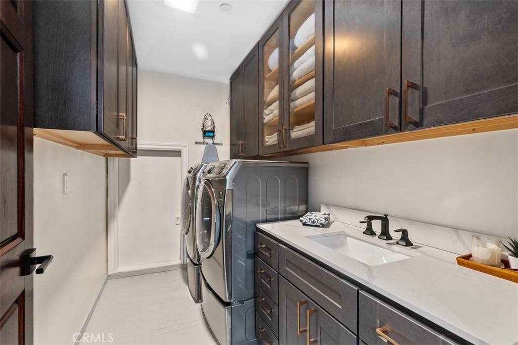 Avenida Acapulco - Residential Lease