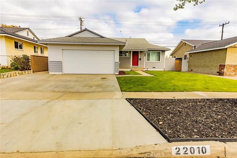 Photo of 22010 Ocean Ave, Torrance, CA 90503 (MLS # SB26094391)