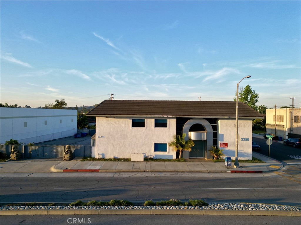 Prime retail or office opportunity in the heart of Alhambra. This freestanding ±5,403 SF building sits on a ±16,117 SF lot with generous on-site parking. Featuring a flexible open layout, high visibility along West Valley Blvd, and a Commercial Mixed-Use (CMU) zoning designation, the property is well-positioned for a variety of business uses. Includes ±300 SF of additional unpermitted storage space. Recently updated systems and professional curb appeal make this a standout space in a high-traffic corridor near major retailers, restaurants, and residential neighborhoods.
