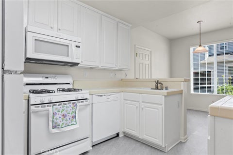 Tiny photo for 2808 Cottage LN, Paso Robles, CA 93446 (MLS # NS26121493)