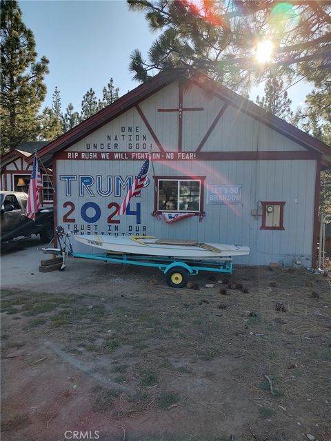 Photo of 365 Sites Way WAY, Big Bear City, CA 92314 (MLS # DW26138797)