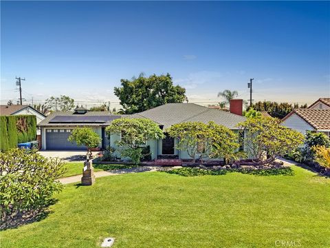 Photo of 10244 Woodruff Ave, Downey, CA 90241 (MLS # DW26088967)