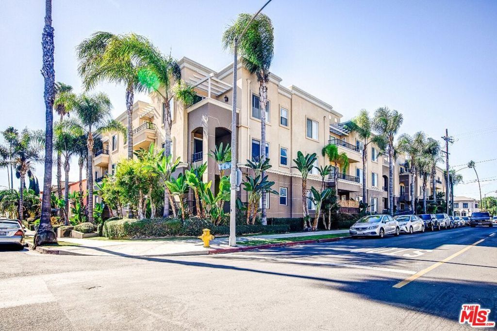 Photo of 4568 W 1st Street #307, Los Angeles, CA 90004 (MLS # 25559569)