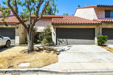 Photo of 11257 Key West Avenue #3, Porter Ranch, CA 91326 (MLS # SR26193026)