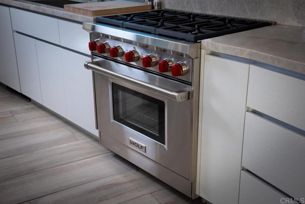 LAJ - Residential Lease