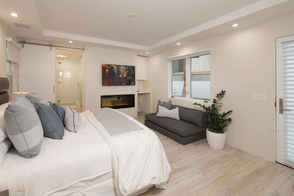 LAJ - Residential Lease