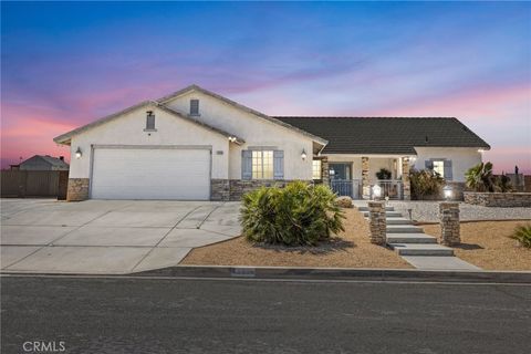 Photo of 13330 Paraiso Road, Apple Valley, CA 92308 (MLS # HD26093567)