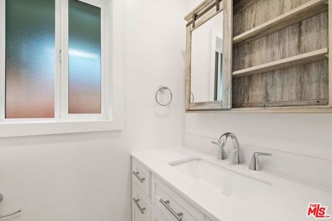 Tiny photo for 3924 Michael Avenue, Los Angeles, CA 90066 (MLS # 26634653)